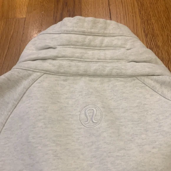 Lululemon Zip Up Jacket - Picture 9 of 9